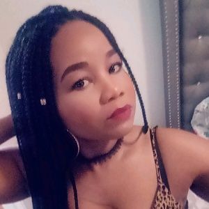 Meet your Posher, Joi